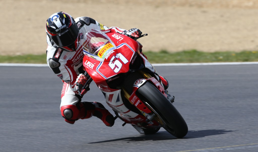 Official Test 2 - British Superbikes08 April 2014