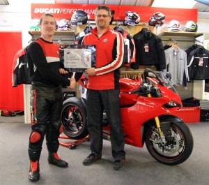 Ducati Uk Present Moto Rapido With Dealer Of The Year Award
